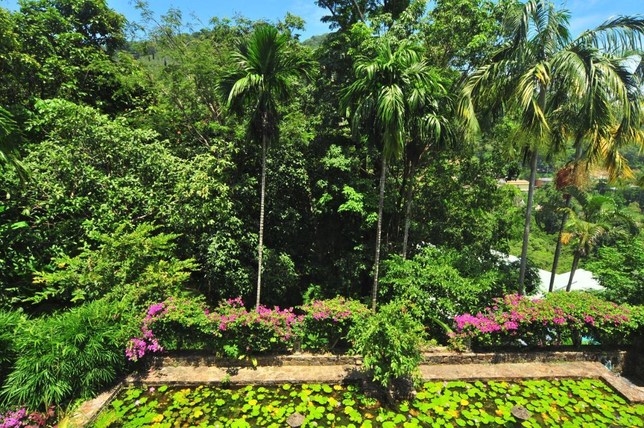Nakawanna Villa Phuket Екстериор снимка