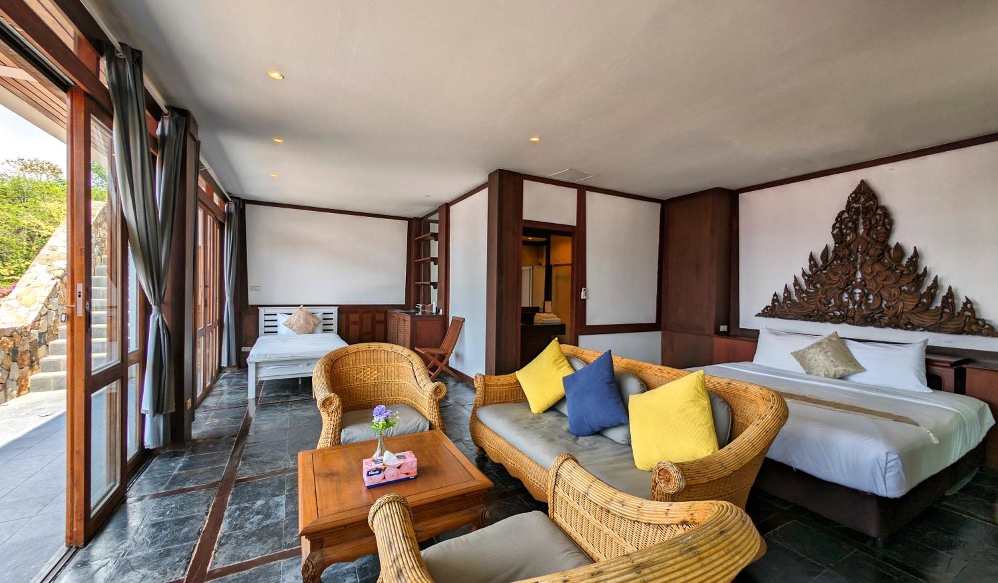 Nakawanna Villa Phuket Екстериор снимка