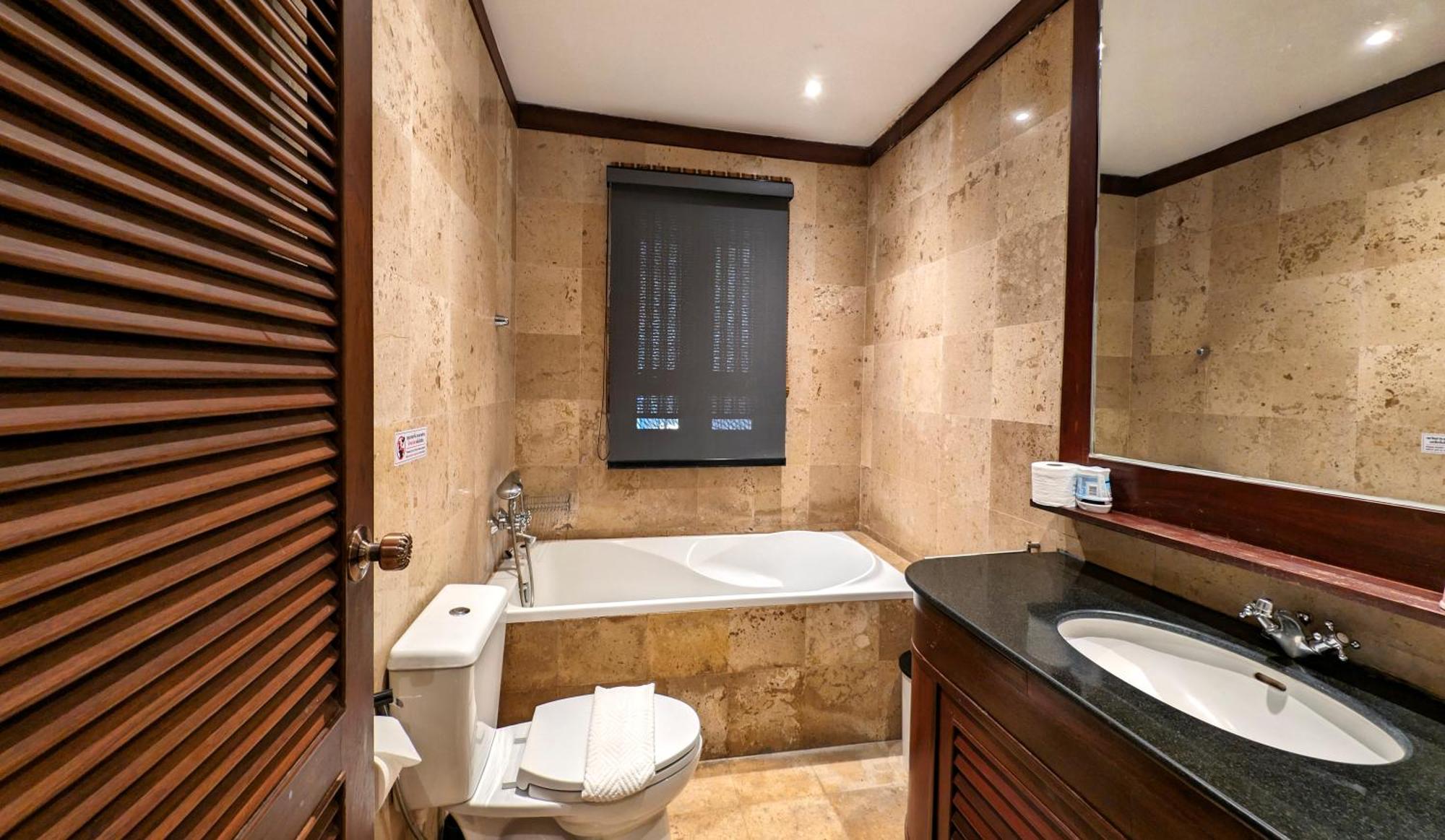 Nakawanna Villa Phuket Екстериор снимка