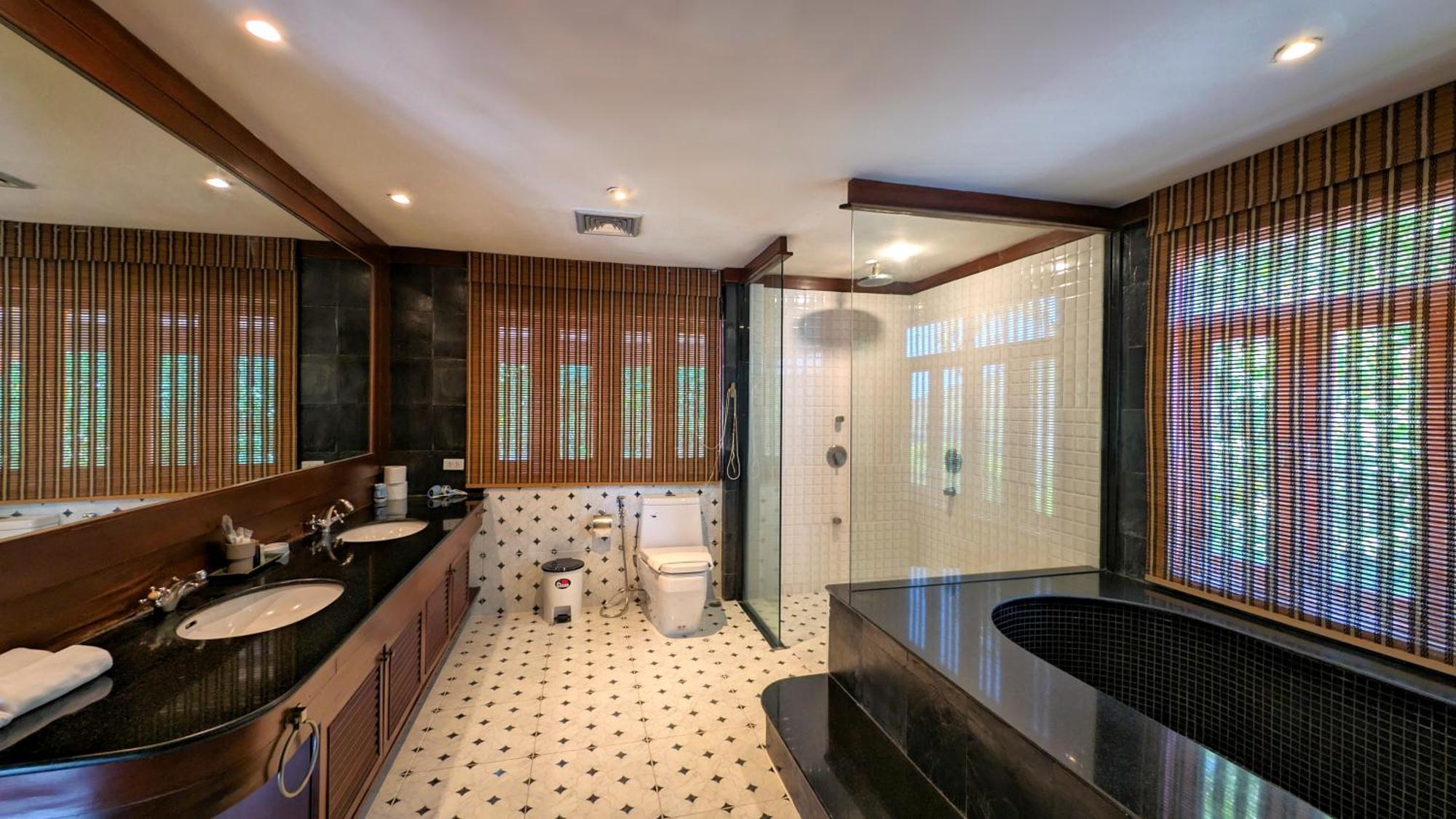 Nakawanna Villa Phuket Екстериор снимка